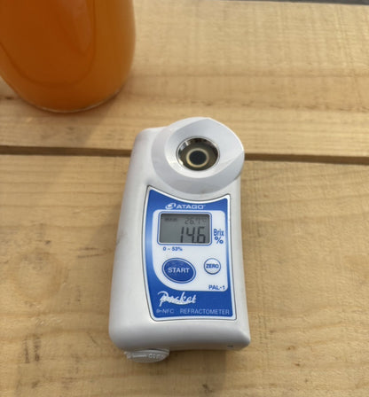 【先行販売】【送料込】りんごジュース「飲む千セカンド」と「蜜入り完熟ふじベース」　１ℓセット